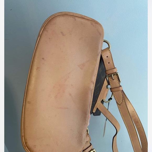 Louis Vuitton Montsouris MM Backpack - Picture 2 of 2